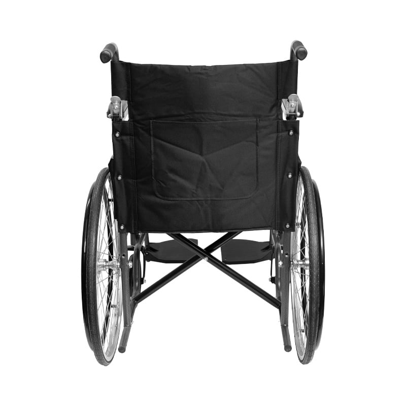 Silla de ruedas estandar llanta maciza desarmable rin radio, vista posterior, con respaldo en tela negra y bolsillo central en la parte trasera, estructura metálica negra, con mangos de empuje negros en los extremos superiores, ruedas traseras grandes con. Haga clic para ampliar la imagen