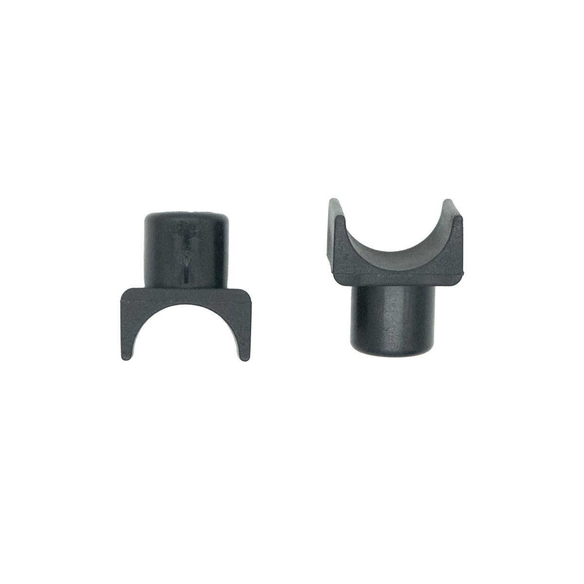 Deslizadores delanteros para silla de ruedas KBE1462FF-M23-D, de color negro, con base inferior de forma semiovalada y parte superior en forma de barra recta.. Haga clic para ampliar la imagen