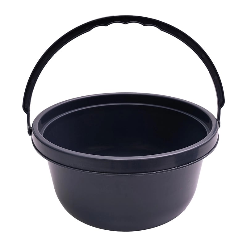 Balde Para Comodo Sanitario, de forma circular y color negro con reborne superior mas ocuro y asa de transporte.. Haga clic para ampliar la imagen