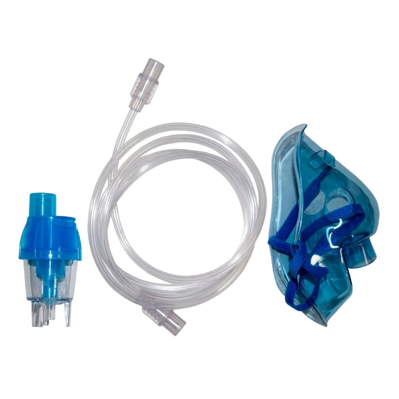 Kit de nebulización adulto para compresor nebulizador. A la izquierda vaso o cámara nebulizadora color azul con trasnparente, en el medio manguera plástica transparente y al lado derecho mascarilla azul con sujetadores azul oscuro.