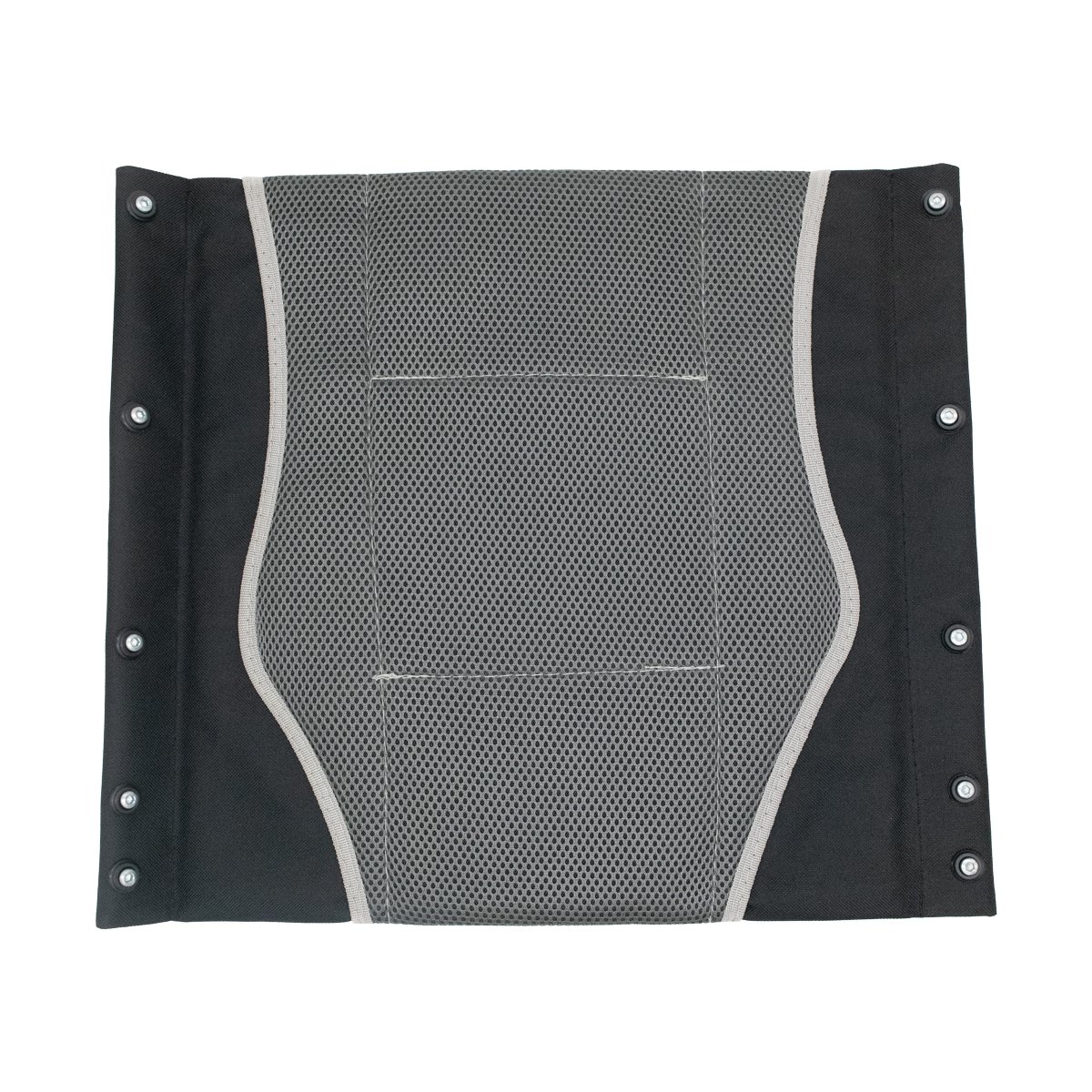Asiento para KBE1432RF-MP23L, vista anteriro, en tela color negro en los laterales en el centro gris tipo malla con pequeños orificios y reborde blanco. Con tres orificios a cada lado para introducir la estructura metálica y cinco broches metálicos ubicad