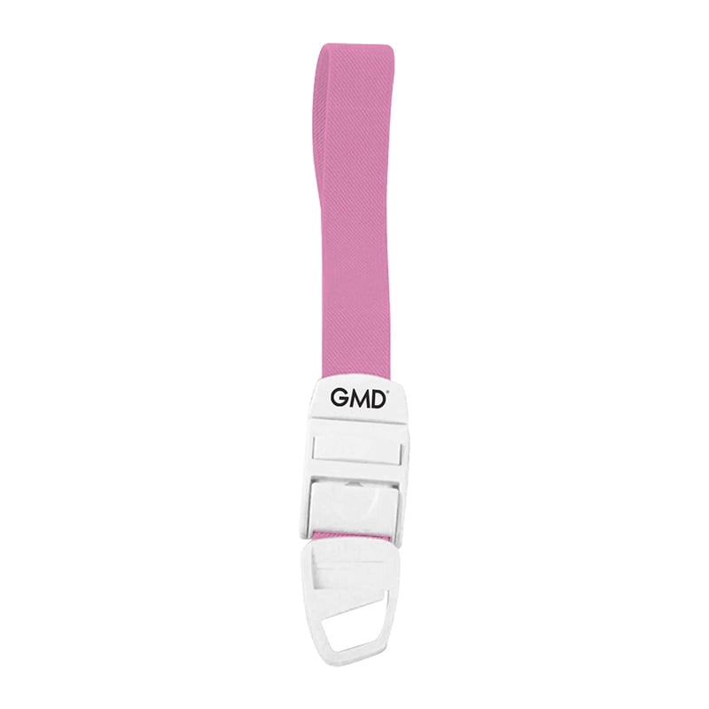 Torniquete GMD Color Rosado, fabricado en material elástico tipo látex y poliéster; cuenta con un sistema de broche de seguridad y liberación rápida de color blanco, elaborado en material plástico.. Haga clic para ampliar la imagen